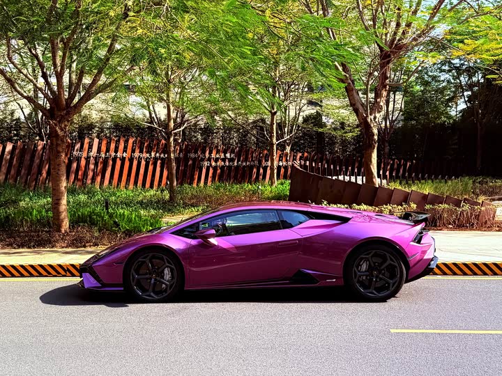 Фото 8 - Lamborghini Huracán