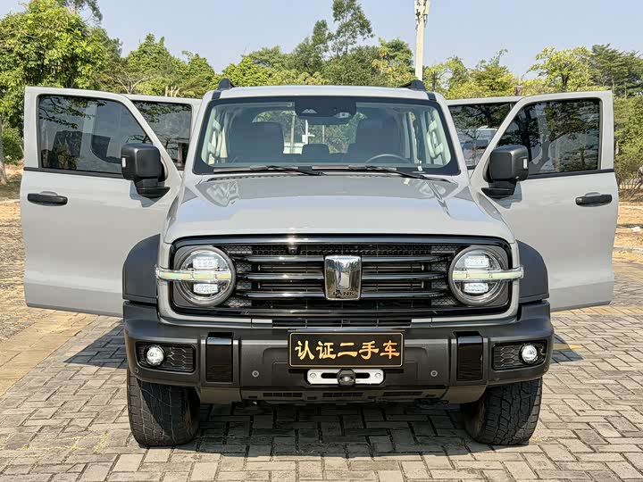 Фото 4 - Tank 300