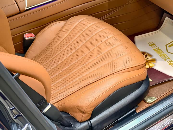 Фото 9 - Mercedes-Benz S-Class