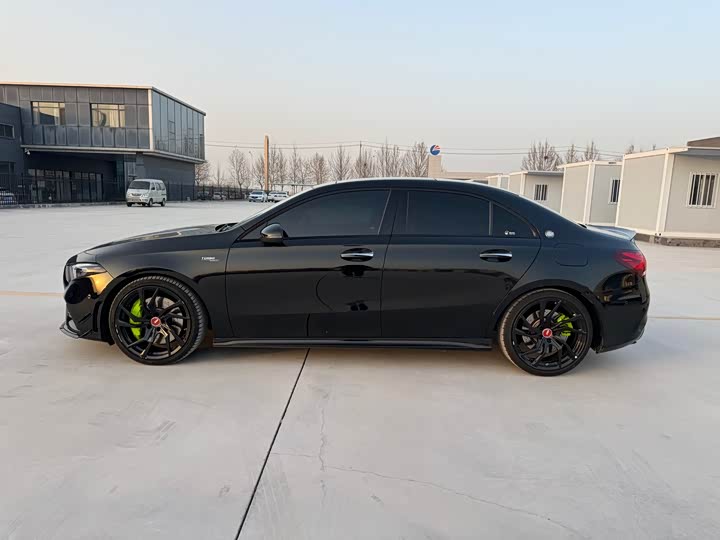 Фото 4 - Mercedes-Benz A-Class AMG