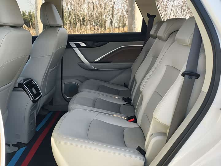 Фото 9 - Geely Jiaji Hybrid