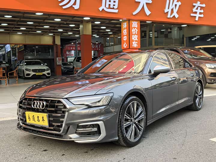 Фото 1 - Audi A6L