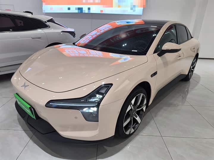 Фото 1 - XPeng Mona M03