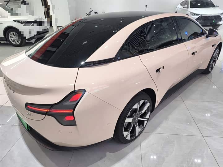 Фото 7 - XPeng Mona M03