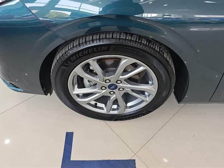 Фото 6 - Ford Mondeo