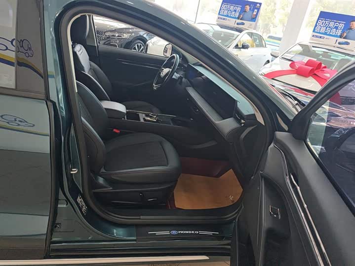 Фото 8 - Ford Mondeo