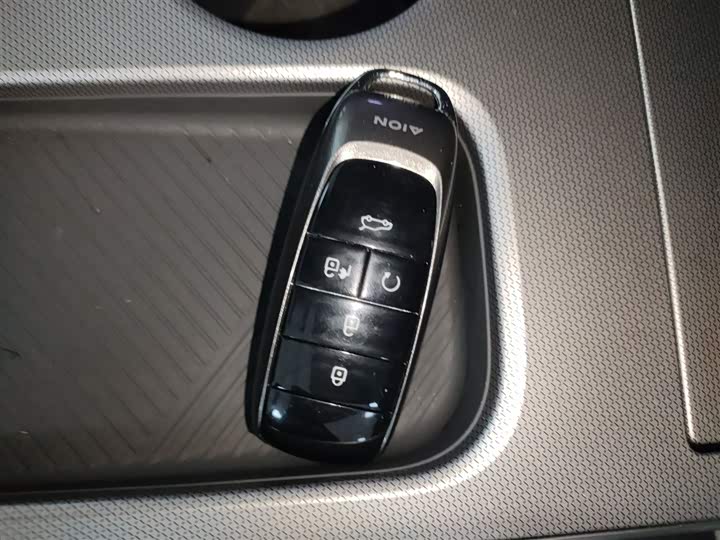 Фото 9 - GAC Aion Y