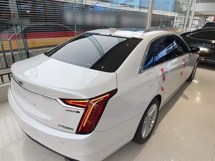Фото 7 - Cadillac CT6