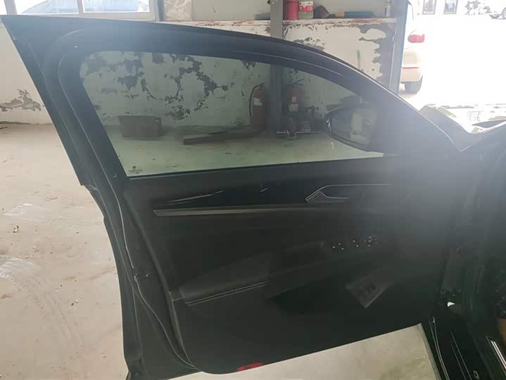 Фото 7 - Volkswagen Passat