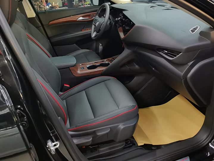 Фото 8 - Buick Envision Plus