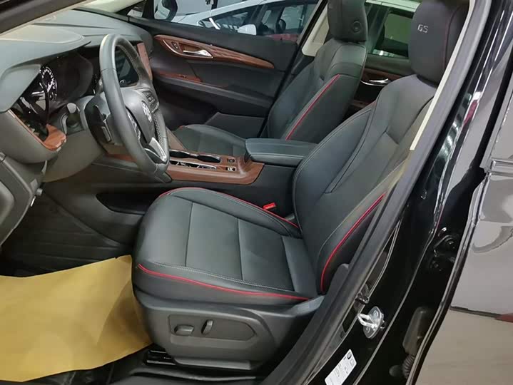 Фото 9 - Buick Envision Plus