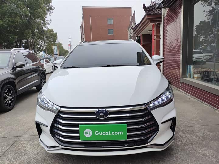 Фото 3 - BYD Song Max