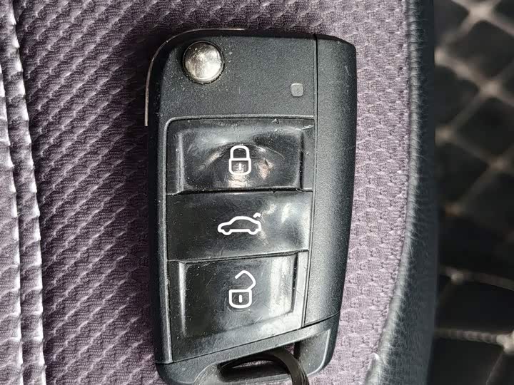 Фото 9 - Volkswagen Polo