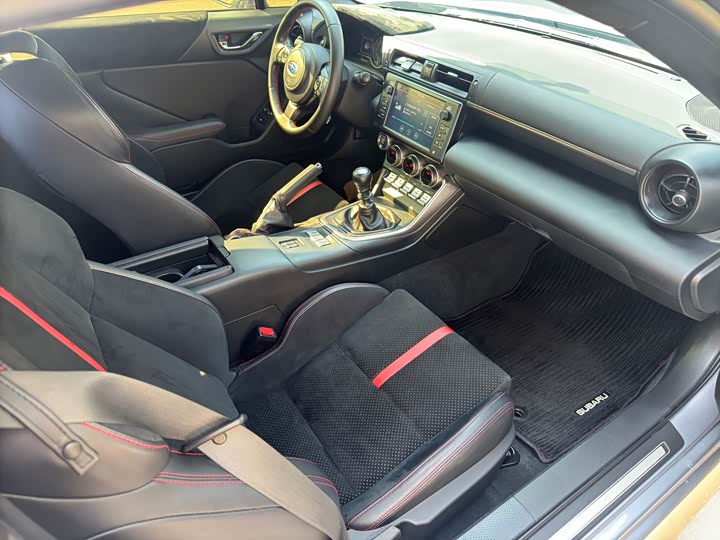 Фото 7 - Subaru BRZ