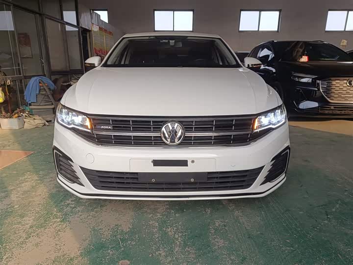 Фото 3 - Volkswagen Bora EV