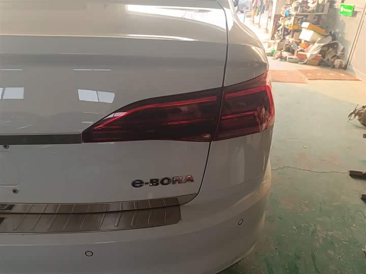 Фото 8 - Volkswagen Bora EV