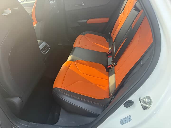 Фото 5 - Changan UNI-V