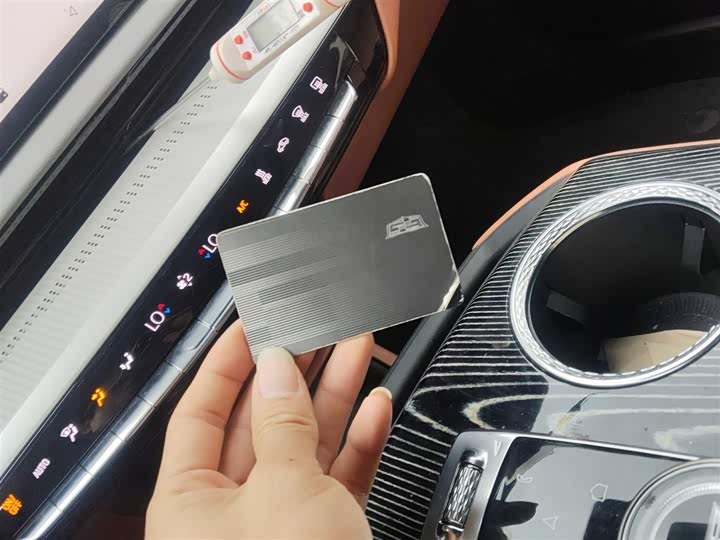 Фото 9 - Cadillac Optiq