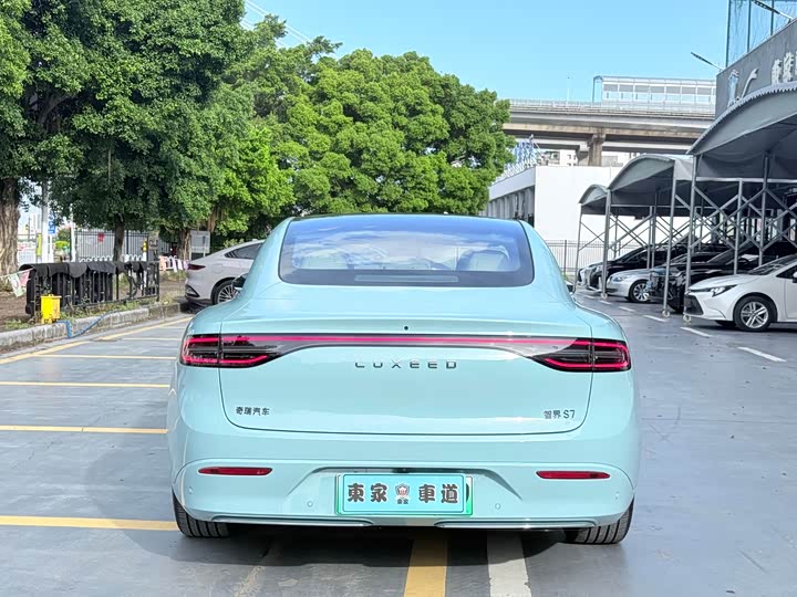 Фото 6 - Luxeed S7