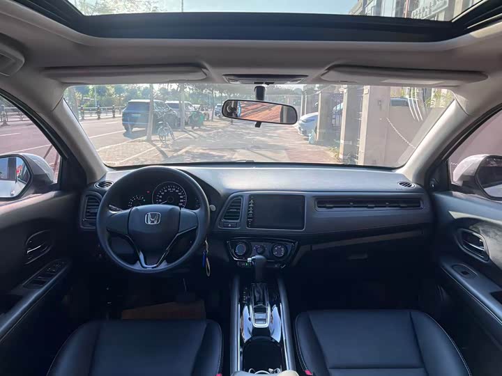 Фото 5 - Honda Vezel