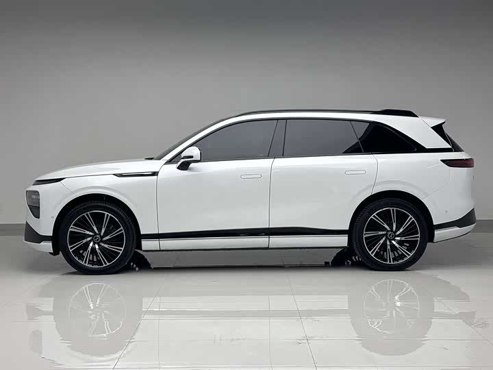 Фото 4 - XPeng G9