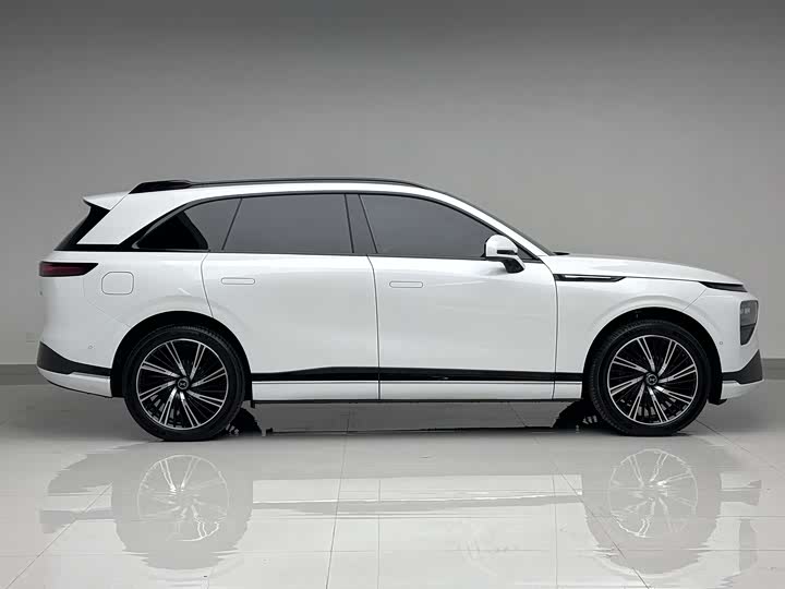 Фото 6 - XPeng G9