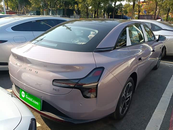 Фото 7 - XPeng Mona M03