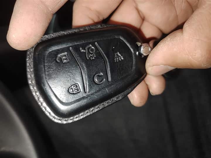 Фото 9 - Cadillac XT5