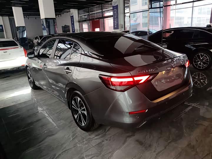 Фото 5 - Nissan Sylphy