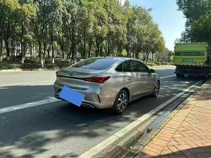 Фото 5 - Changan Eado Plus