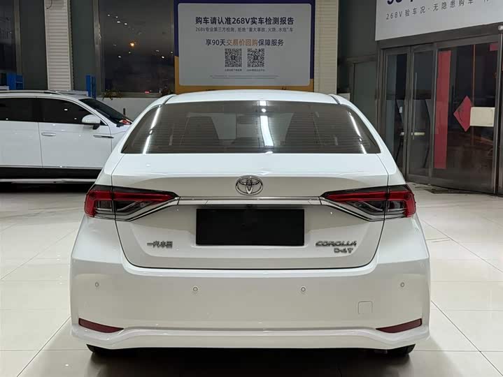 Фото 5 - Toyota Corolla