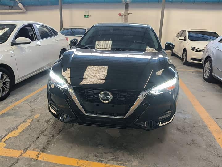 Фото 3 - Nissan Sylphy