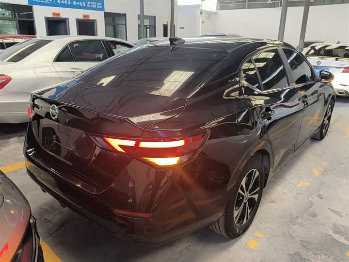 Фото 7 - Nissan Sylphy