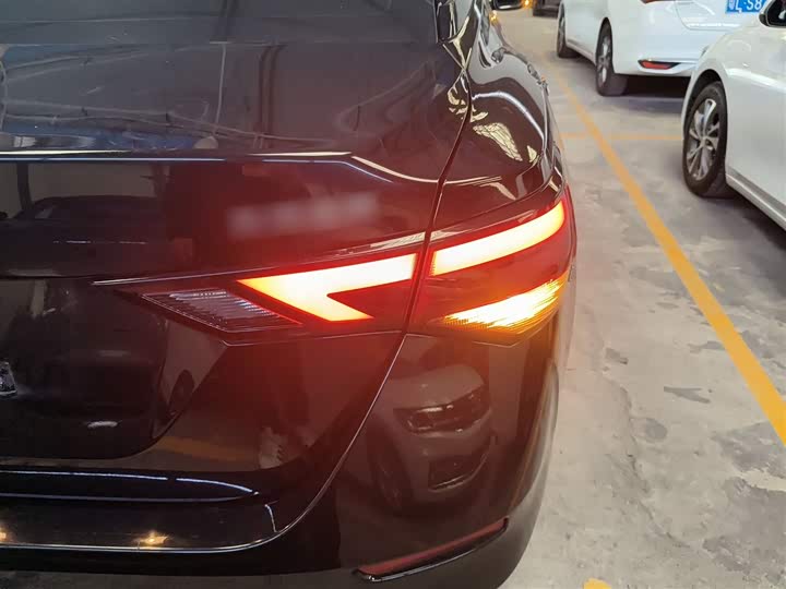 Фото 8 - Nissan Sylphy