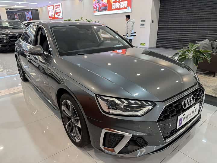 Фото 3 - Audi A4L