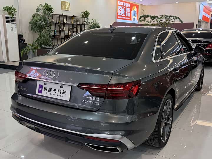 Фото 5 - Audi A4L