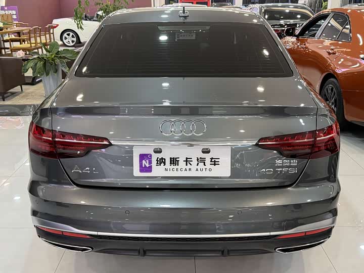 Фото 6 - Audi A4L