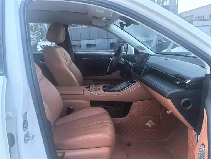 Фото 6 - GAC Aion V