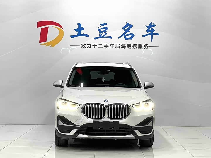 Фото 2 - BMW X1