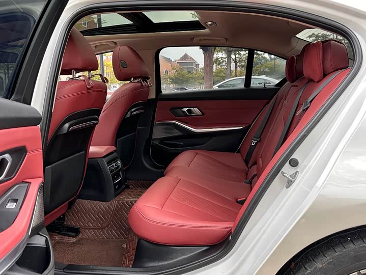 Фото 9 - BMW 3 Series