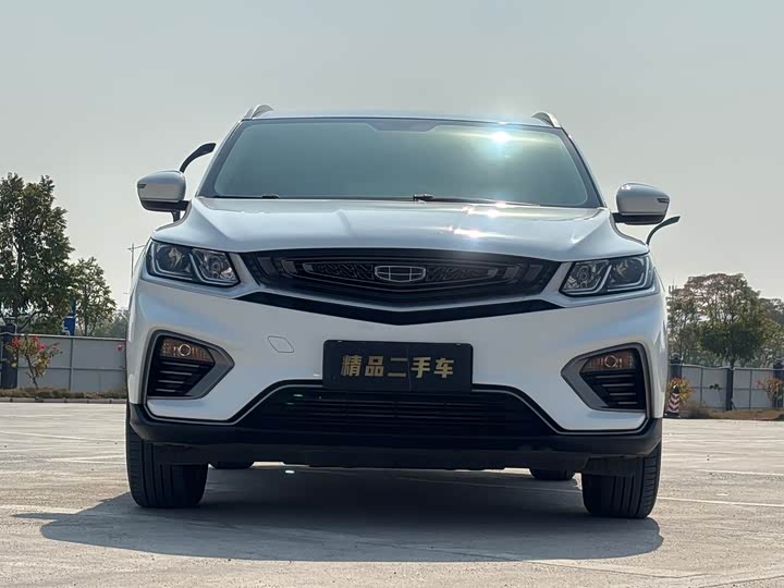 Фото 2 - Geely Coolray