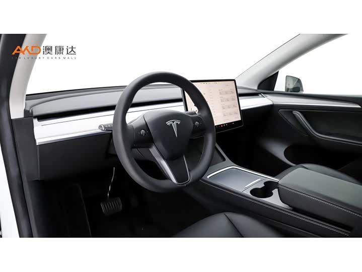 Фото 6 - Tesla Model Y