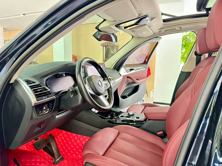 Фото 4 - BMW iX3