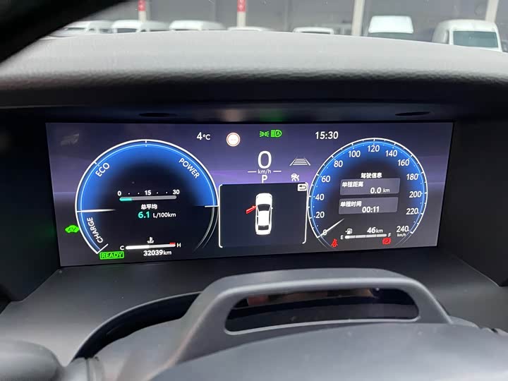 Фото 7 - Toyota Camry