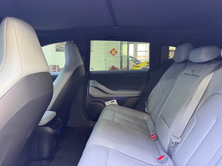 Фото 6 - Nio ET5T