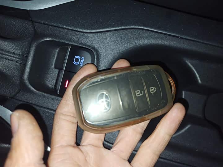 Фото 9 - Toyota Frontlander