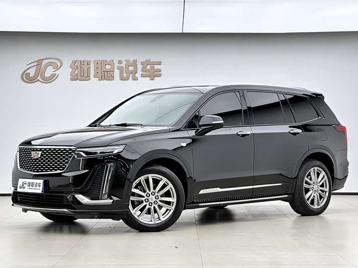 Фото 1 - Cadillac XT6