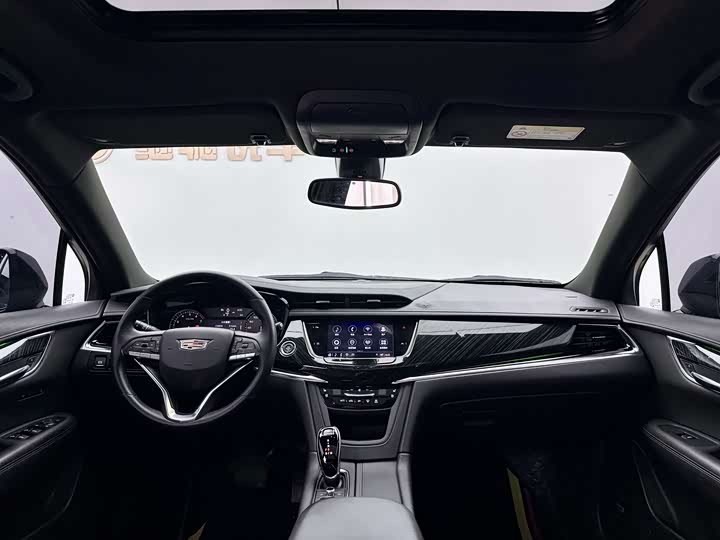 Фото 7 - Cadillac XT6