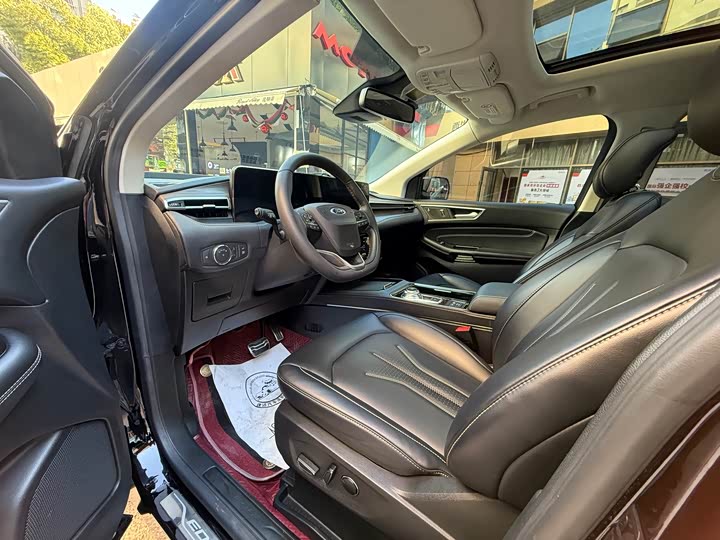 Фото 3 - Ford Edge