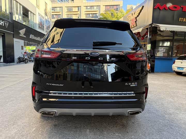 Фото 5 - Ford Edge